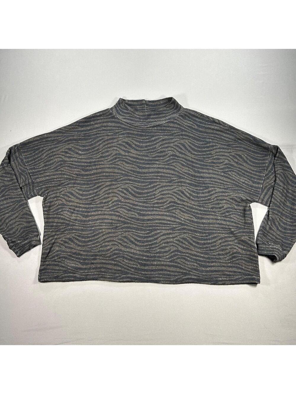 Dantelle Women's Sz XL Animal Print Long Sleeve Shirt Cowl Neck
